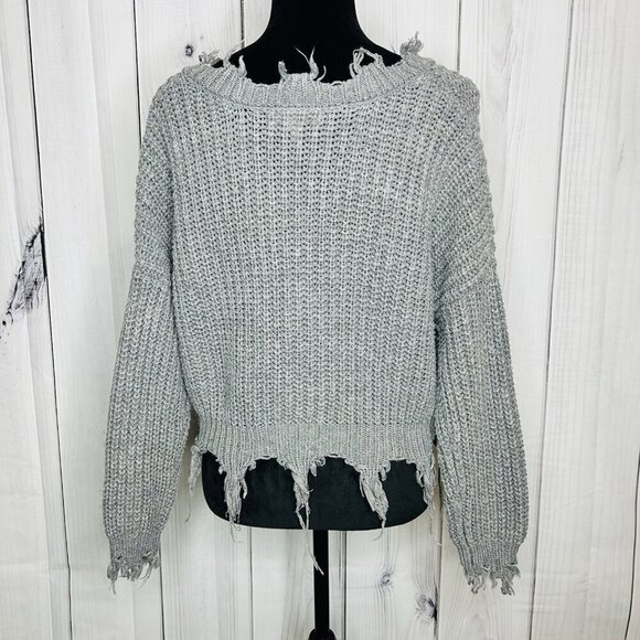 Love Tree Sz Small Cable Knit Crop Slouchy Fit Gray Sweater Distressed Fringe - Picture 7 of 10